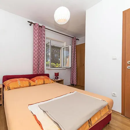 Gorgeous In With House Sea View Semesterbostad Vinišće